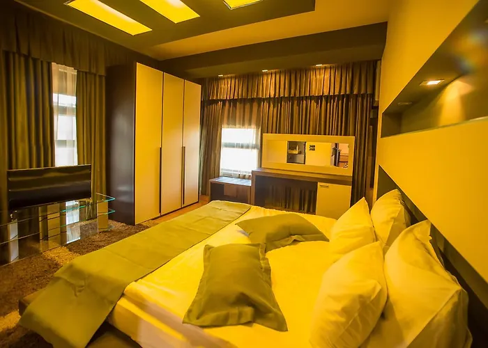 Gazde/Camere de închiriat Simple Self Check In