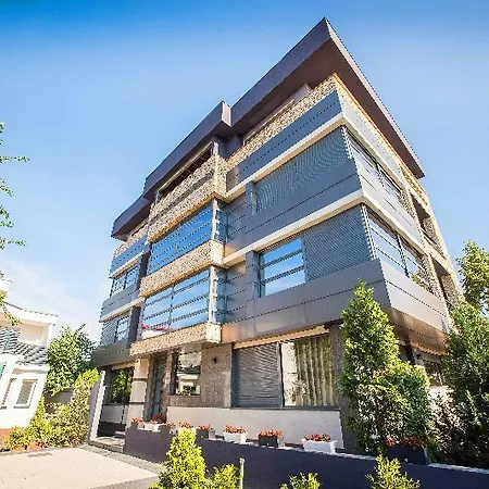 Simple Self Check In Δωμάτια σε οικογενειακή κατοικία Βουκουρέστι