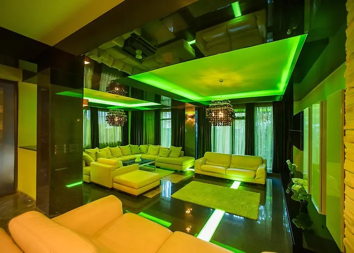 Simple Self Check In Homestay Bucharest